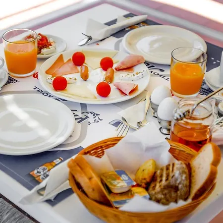 Magia Village Hotell Koutouloufari